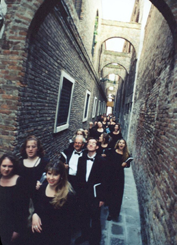 Roanoke College Choir students walking down the street in Venice