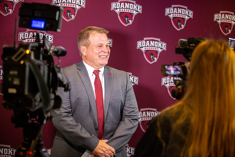 Coach Stinespring at a press conference