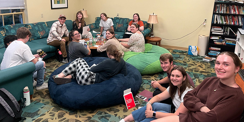 Students in the honors lounge