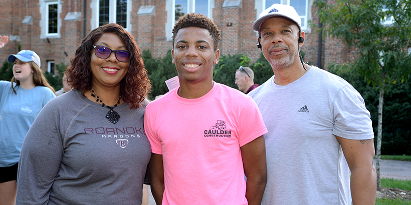 A student with his parents