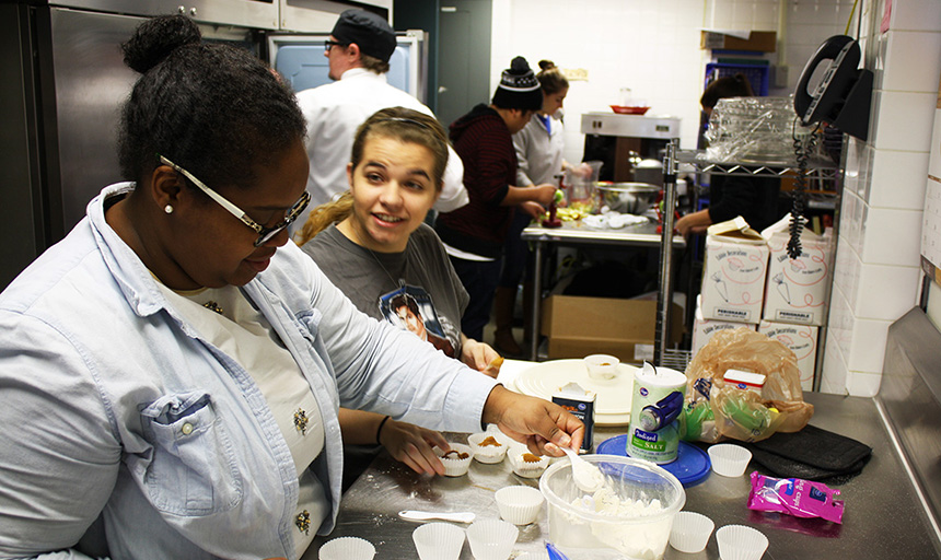 students baking pies