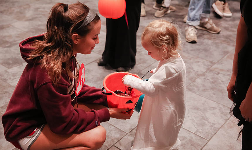 Trick or Treat Roanoke College