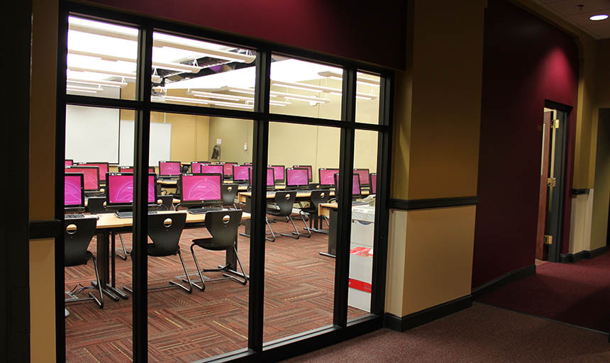 An empty computer lab