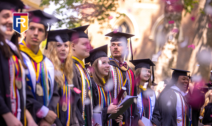 valedictorians lined up at commencement