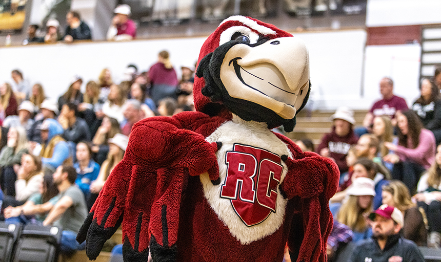 Roanoke College raises $1.3M to reinstate football, add cheerleading and marching bandnews image