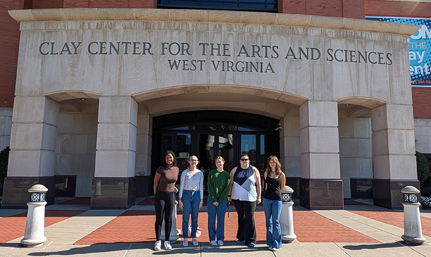 Roanoke College students curate exhibition with The Clay Center news image