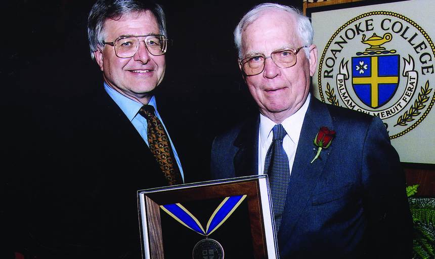 College mourns loss of Vernon Mountcastle '38, father of neuroscience news image