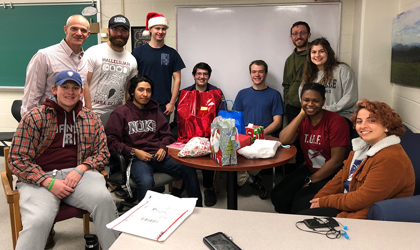 Physics students with Dr. Matthew Fleenor